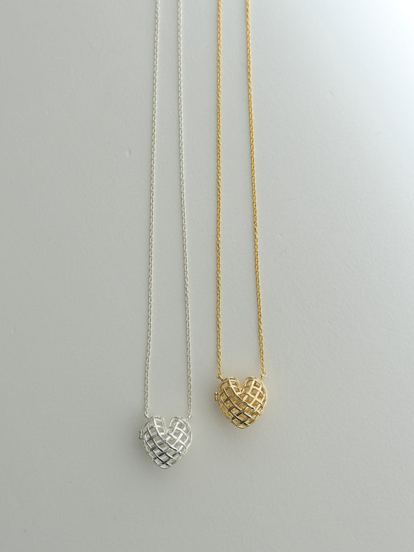 peekaboo heart necklace